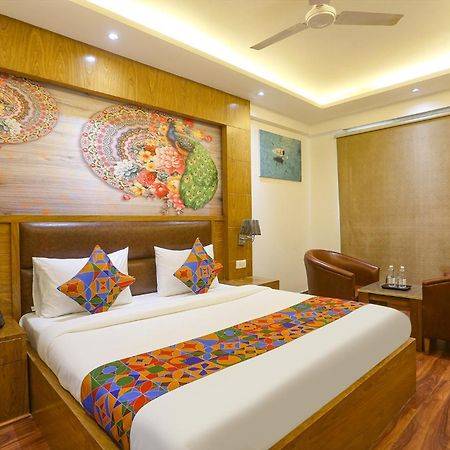 Fabhotel Prime Star 17 - Nr Yashobhoomi Convention Centre Delhi  Exteriör bild