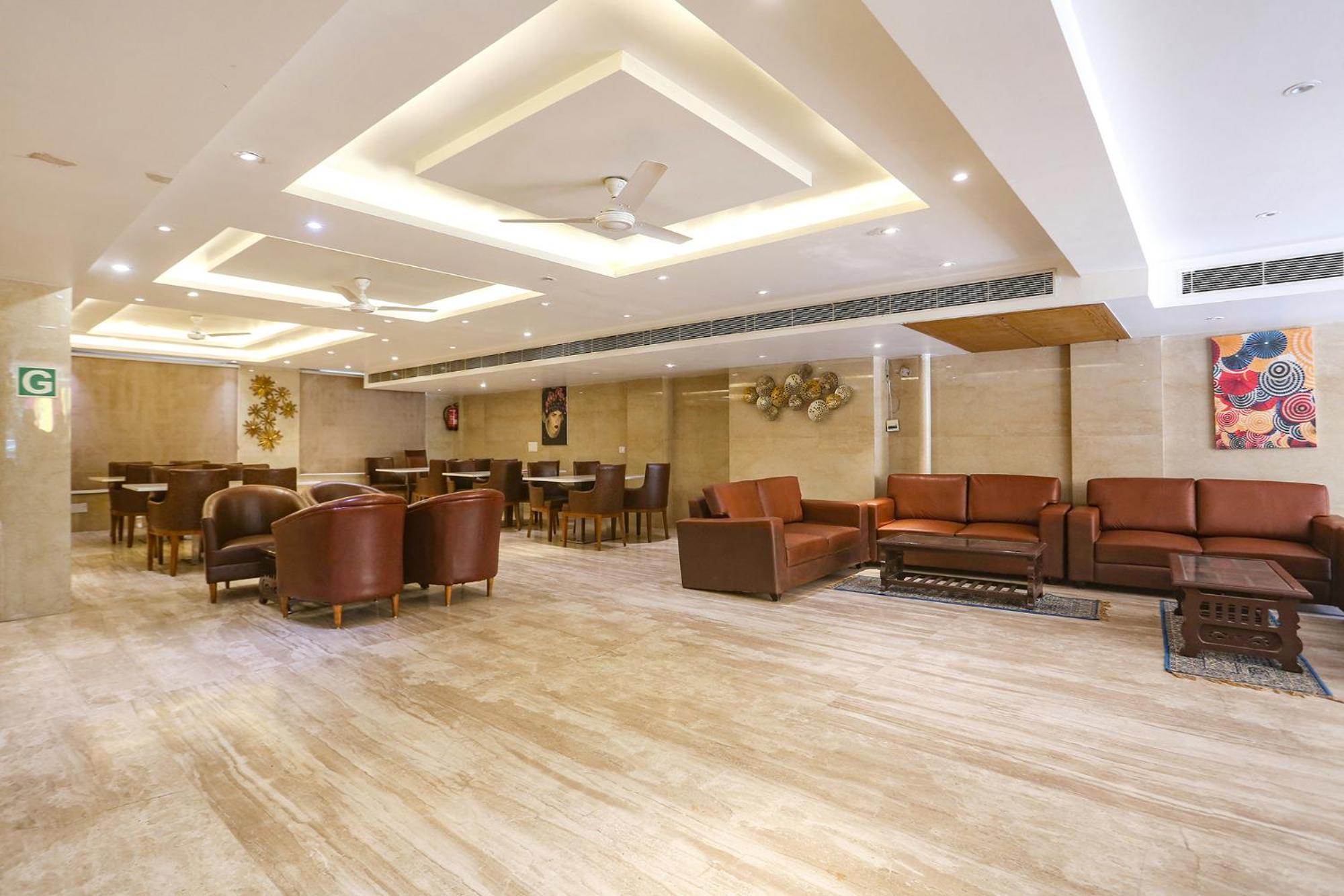 Fabhotel Prime Star 17 - Nr Yashobhoomi Convention Centre Delhi  Exteriör bild