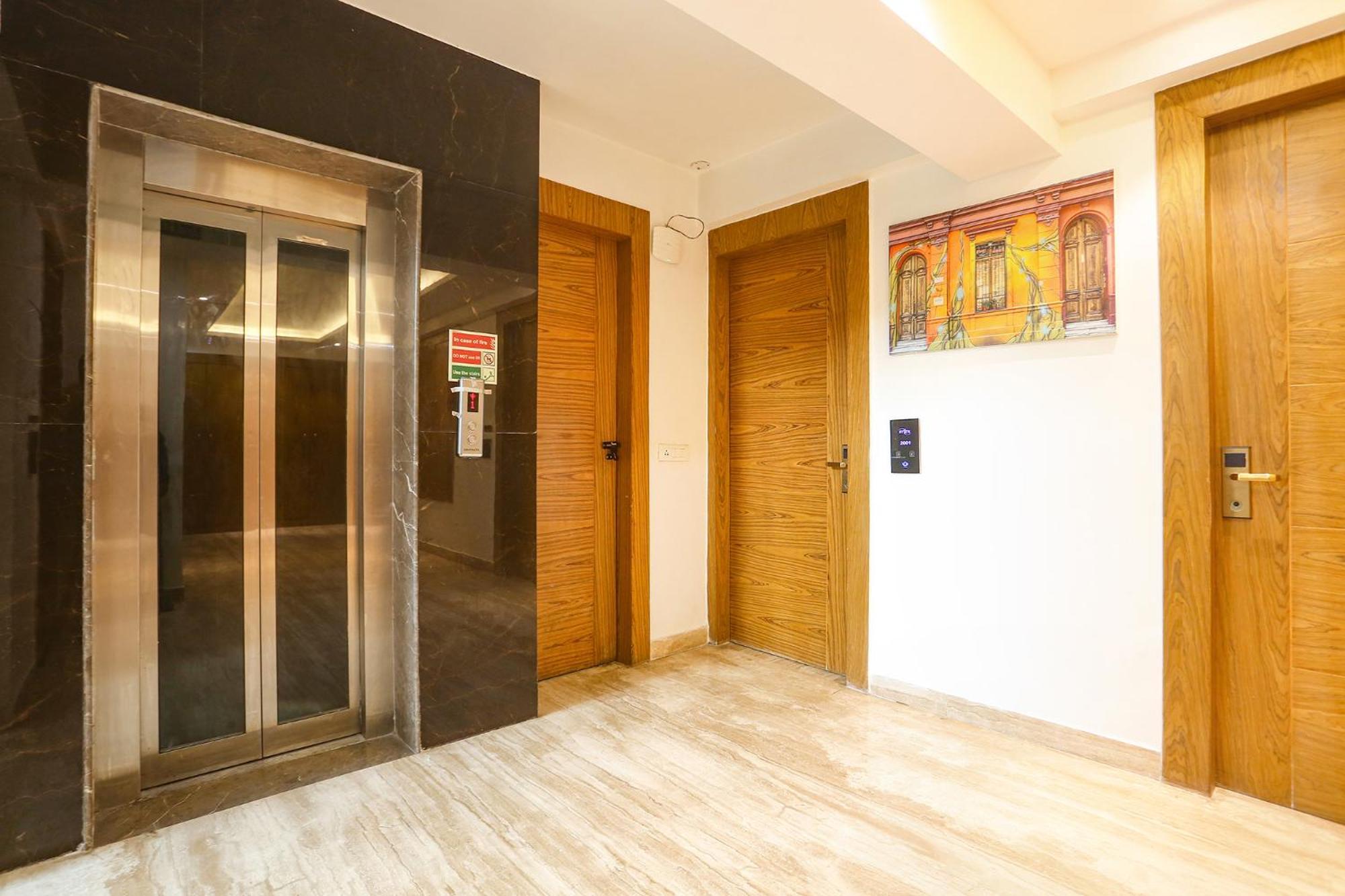 Fabhotel Prime Star 17 - Nr Yashobhoomi Convention Centre Delhi  Exteriör bild