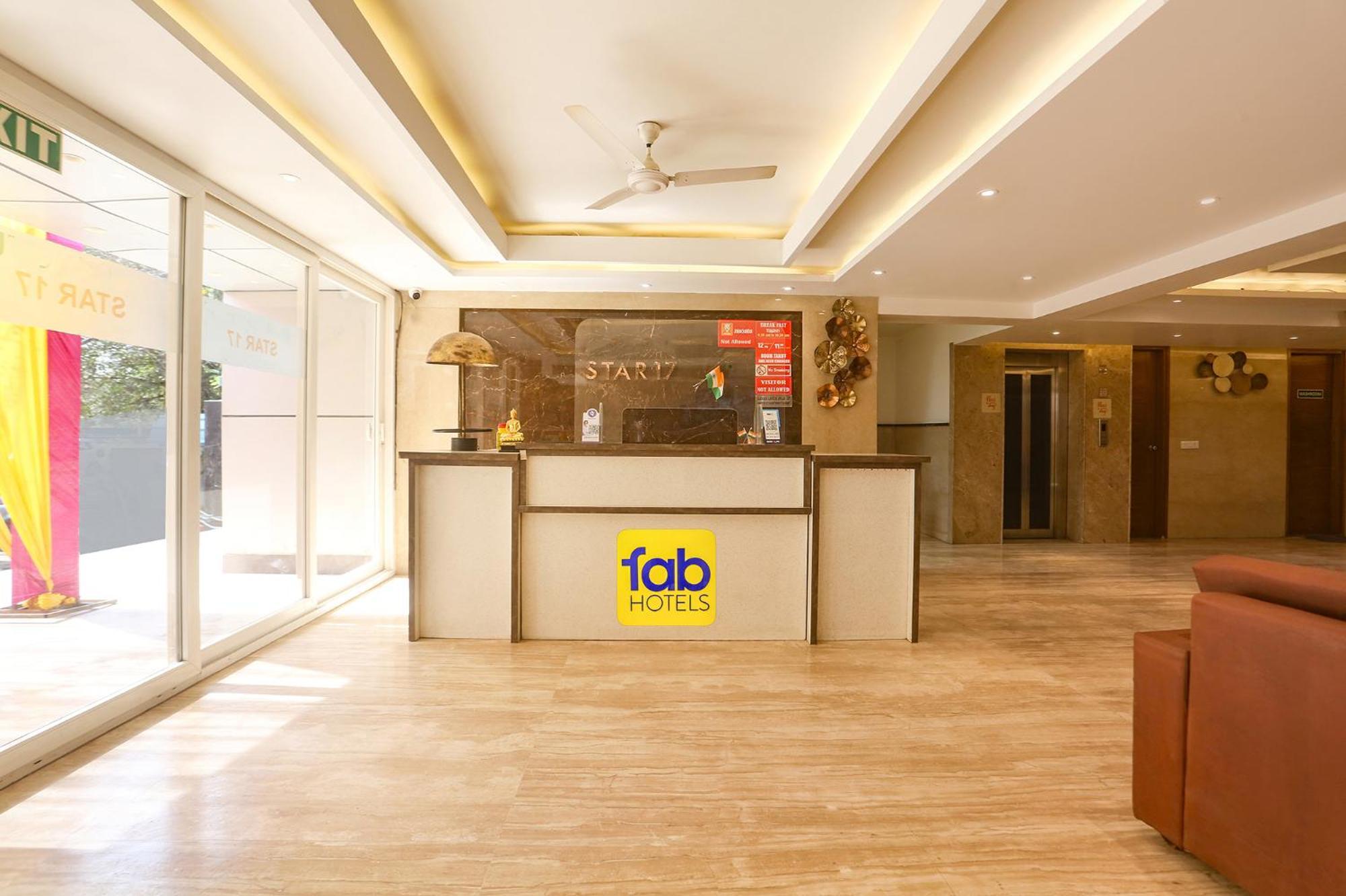Fabhotel Prime Star 17 - Nr Yashobhoomi Convention Centre Delhi  Exteriör bild