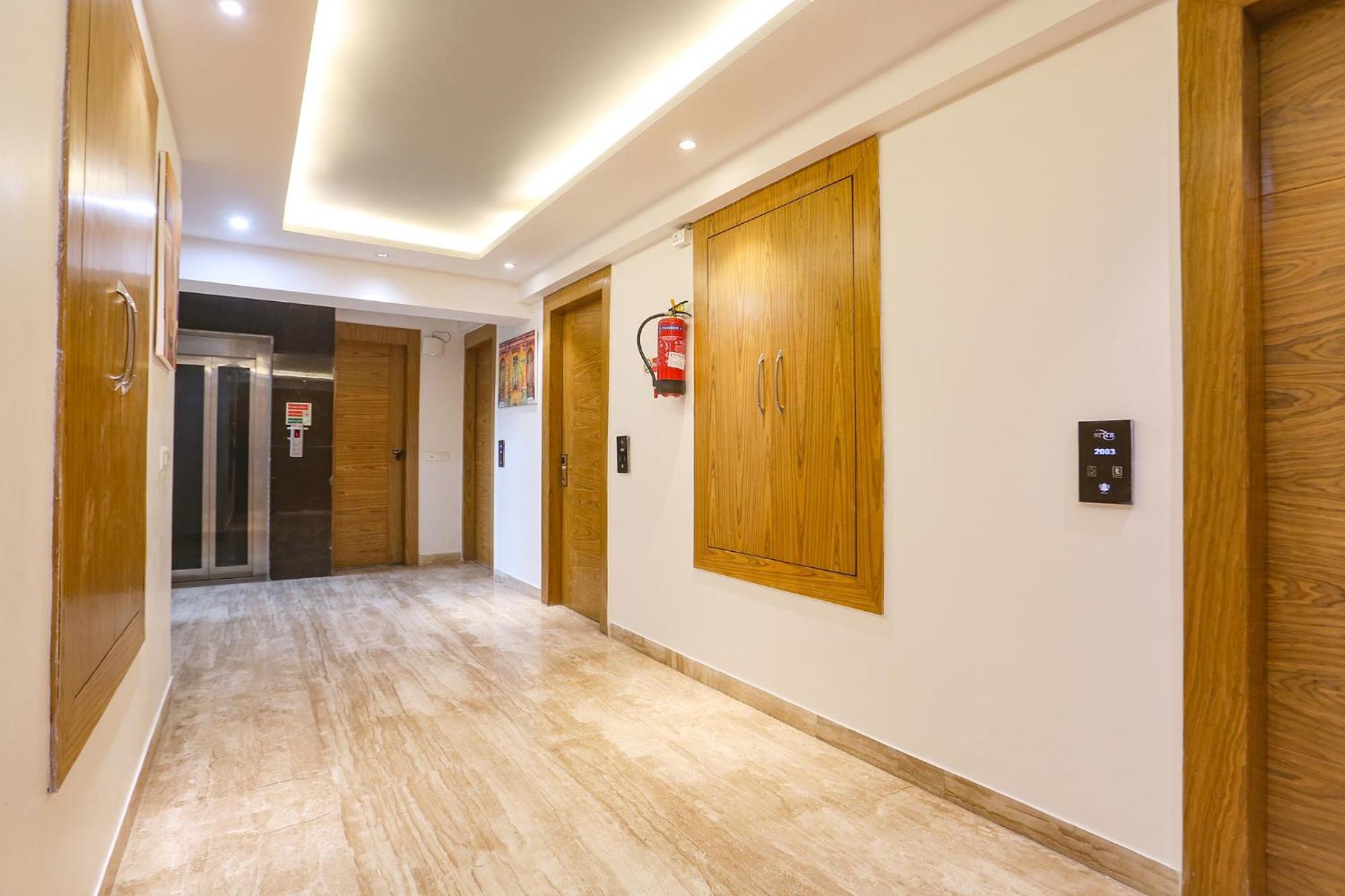 Fabhotel Prime Star 17 - Nr Yashobhoomi Convention Centre Delhi  Exteriör bild