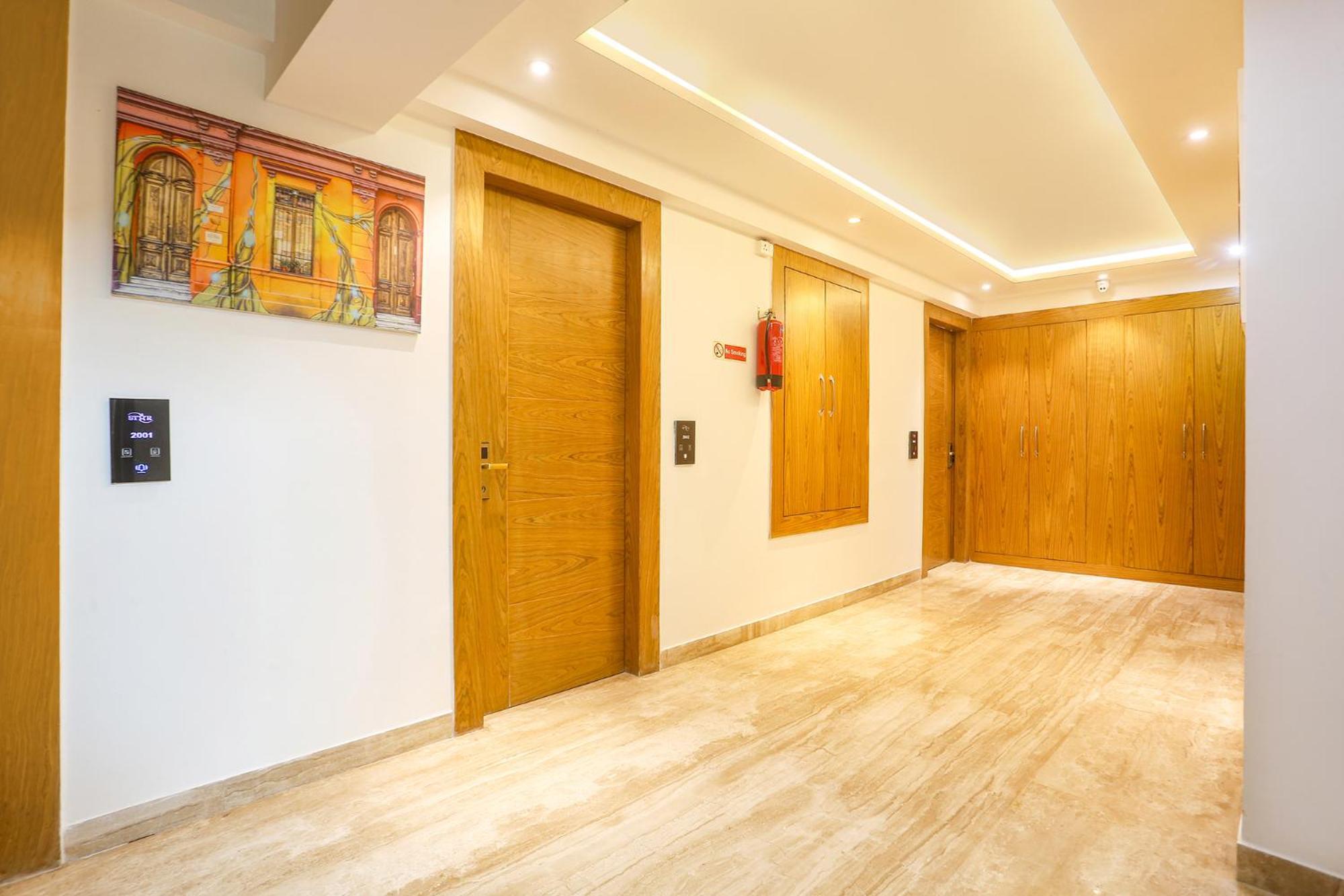 Fabhotel Prime Star 17 - Nr Yashobhoomi Convention Centre Delhi  Exteriör bild