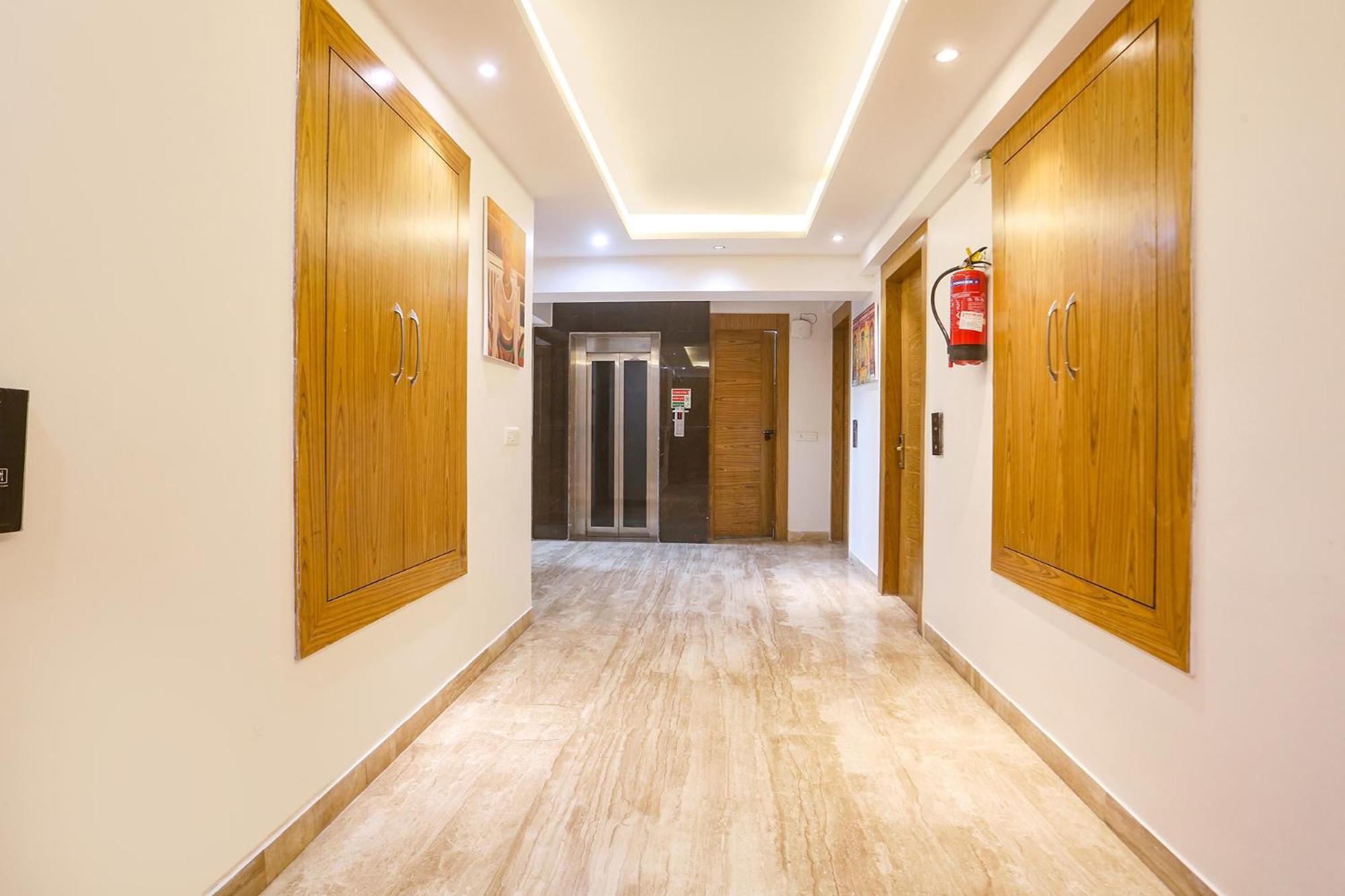 Fabhotel Prime Star 17 - Nr Yashobhoomi Convention Centre Delhi  Exteriör bild